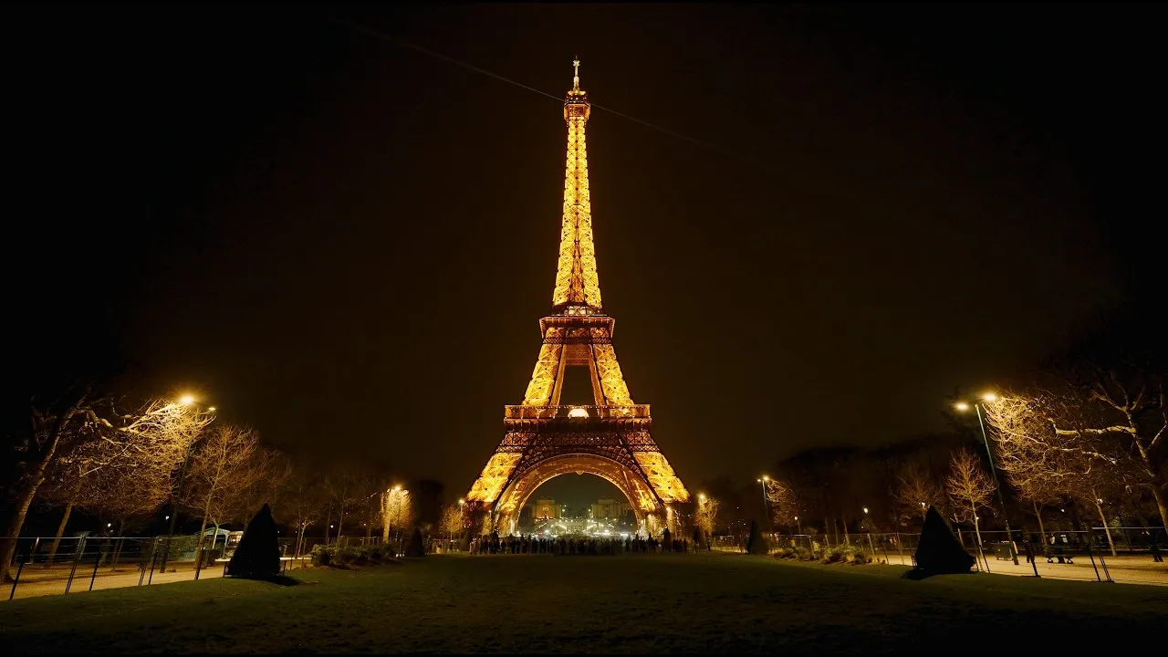Mix of the Month: Chris Stassy @ Eiffel Tower (Paris, France)
