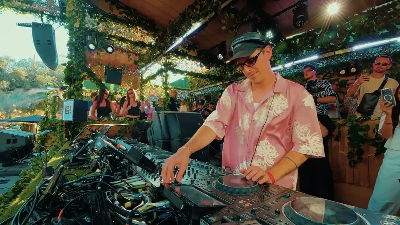 Mix of the Month: Adam Ten @ Joan Brossa Gardens (Barcelona, Spain)